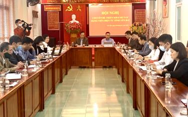 Cán bộ, đảng viên Đảng bộ khối tham gia hội nghị chuyên đề triển khai Sổ tay đảng viên điện tử tỉnh Yên Bái.