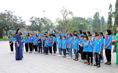 Học sinh Trường TH&THCS số 2, Y Can, huyện Trấn Yên tham quan, học tập tại Khu di tích lịch sử Nguyễn Thái Học, thành phố Yên Bái.