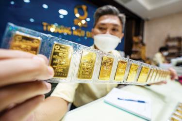 Số lượng vàng trúng thầu khoảng 20% khối lượng Ngân hàng Nhà nước mang ra đấu giá.