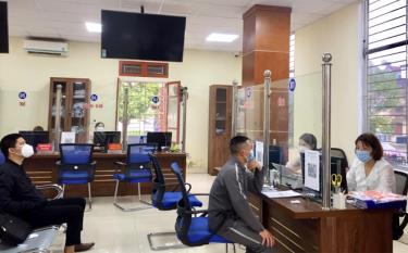 Trung tâm Hành chính công huyện Trấn Yên được đầu tư trang thiết bị, đáp ứng yêu cầu phục vụ nhân dân.