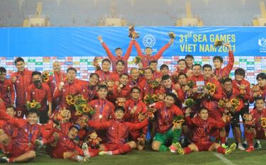 Đội tuyển U23 Việt Nam bảo vệ thành công chiếc huy chương Vàng tại SEA Games lần thứ 31 sau khi đánh bại U23 Thái Lan trên Sân vận động Quốc gia Mỹ Đình tối ngày 22/5.
