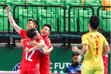 Đội tuyển futsal Việt Nam dưới sự dẫn dắt của huấn luyện viên Diego Guistozzi hiện đứng hạng 33 thế giới.