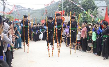 - Walking on stilts competition