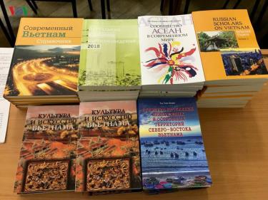 Một số cuốn sách do Trung tâm nghiên cứu Việt Nam và ASEAN-Viện Viễn Đông-Viện Hàn lâm Khoa học Nga xuất bản.