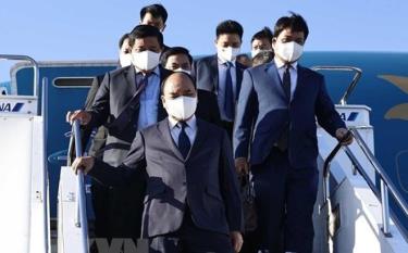 Chủ tịch nước Nguyễn Xuân Phúc đến sân bay quốc tế Haneda, Tokyo, Nhật Bản.