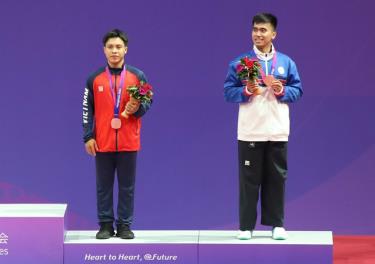 Vận động viên Hồ Duy giành huy chương đồng taekwondo tại ASIAD 19.