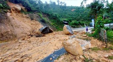 Mưa lớn làm sạt lở, gây ách tác giao thông nhiều tuyến đường trên địa bàn tỉnh Lào Cai. (Ảnh: Báo Tài nguyên và Môi trường).