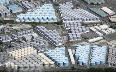 Các bể chứa nước thải nhiễm phóng xạ đã qua xử lý của nhà máy điện hạt nhân Fukushima số 1 ở Fukushima, Nhật Bản, ngày 22/8/2023.